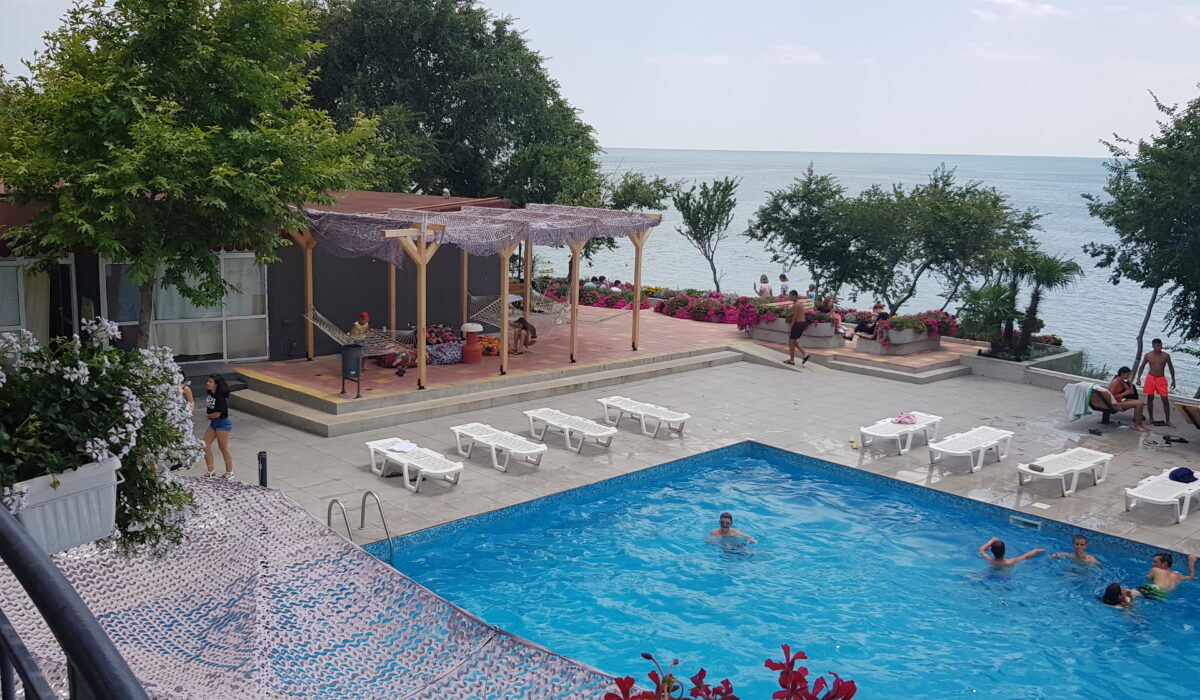 swimming_poll