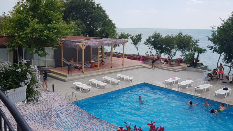 swimming_poll